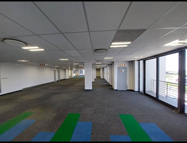878M² OFFICE TO LET IN VORNA VALLEY